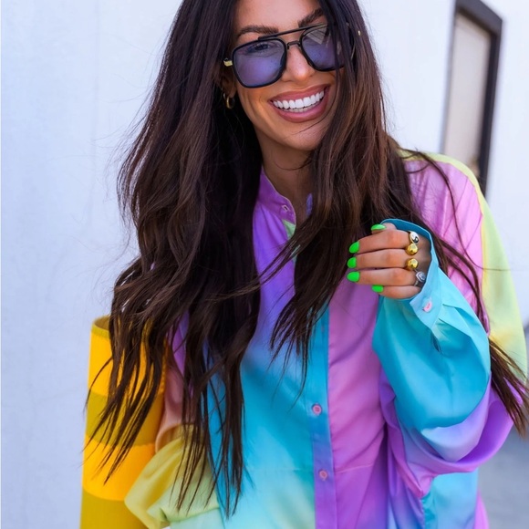 NWT Dressed in LALA Lala Satin TOP ONLY in Rainbow Daydream - Picture 2 of 5